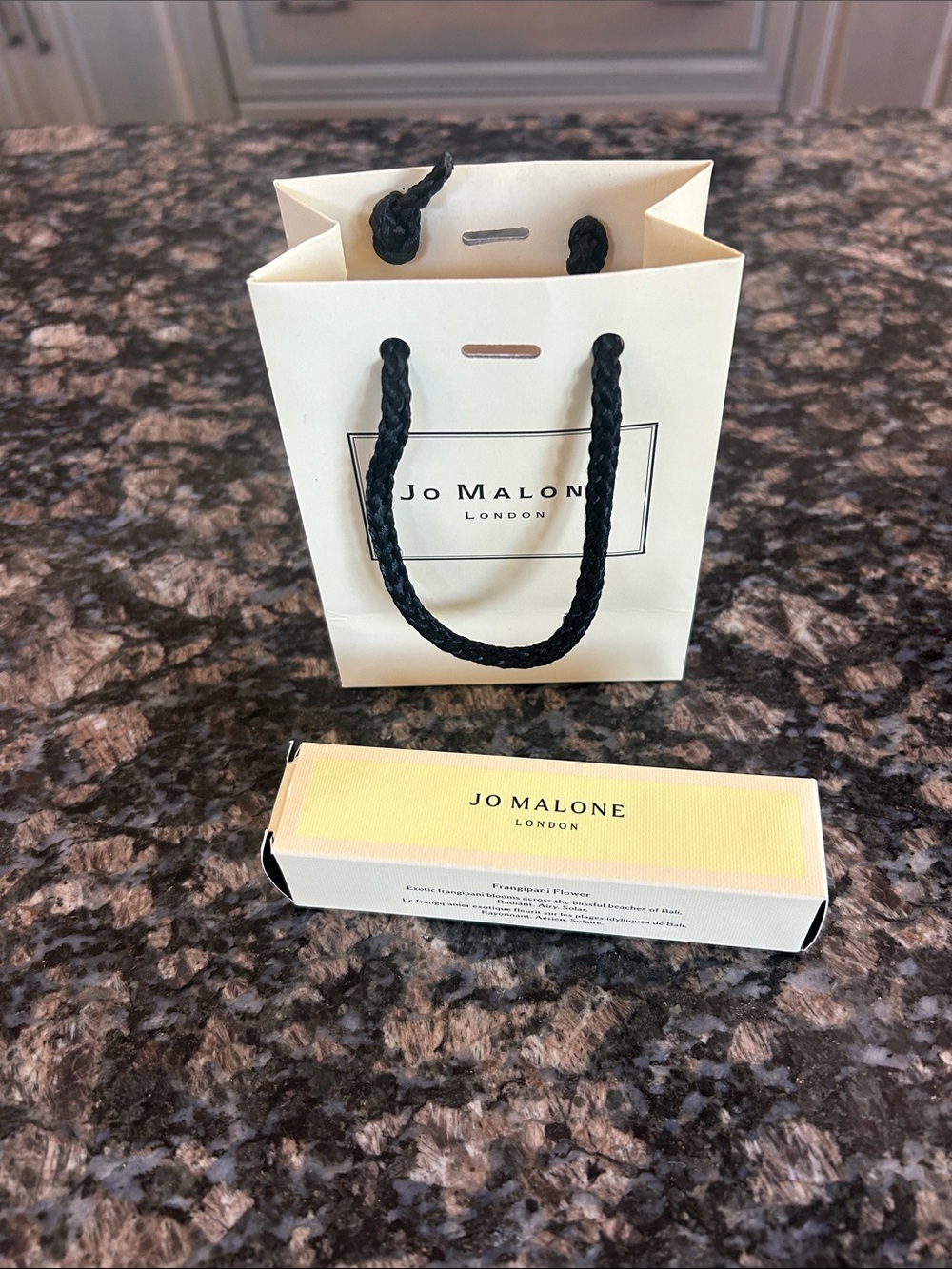 JO MALONE LONDON .034 fl OZ NWT FRANGIPANI FLOWER SPRAY NWT